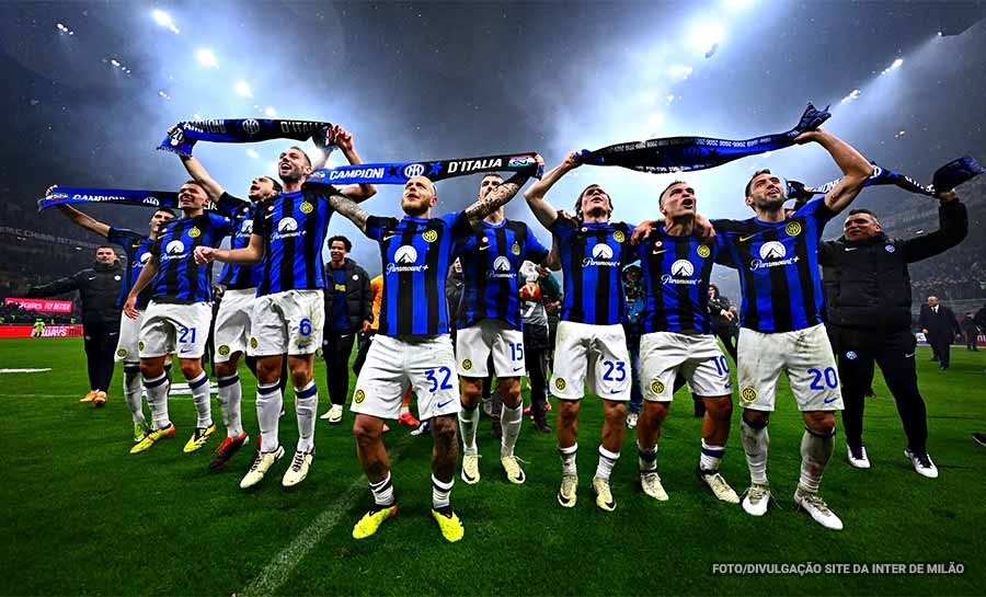 Inter de Milão vence Milan e conquista o 20º título do Campeonato Italiano