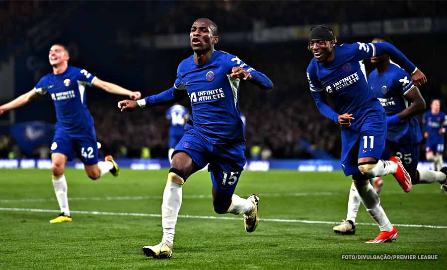 Chelsea bate Tottenham em clássico londrino e frustra planos dos adversários