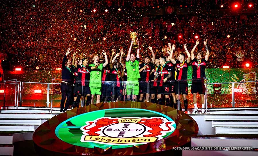 Dobradinha histórica: Bayer Leverkusen vence o Kaiserslautern e conquista a Copa da Alemanha